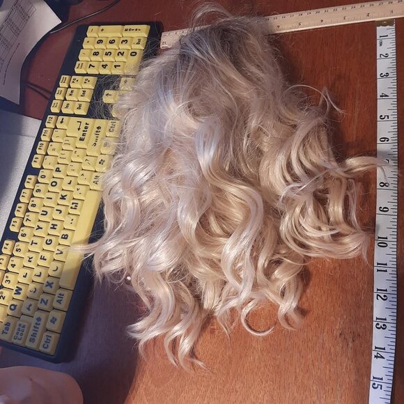 NEW ! Women 15 Inch Long Wig Curly Wavy Light Golden Blonde